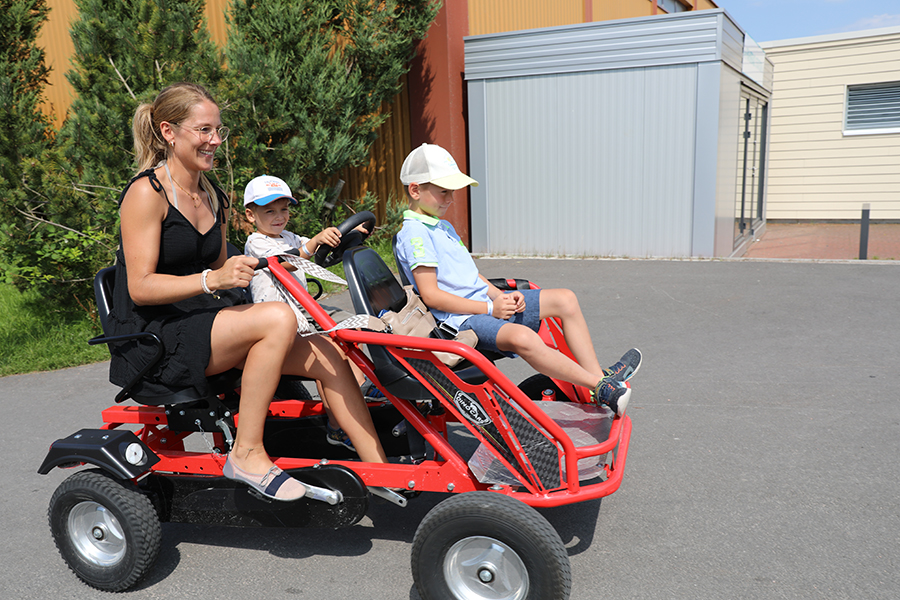 Unsere Dinocars im Wangerland Resort
